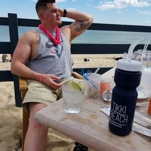 Meet your Posher, Eric